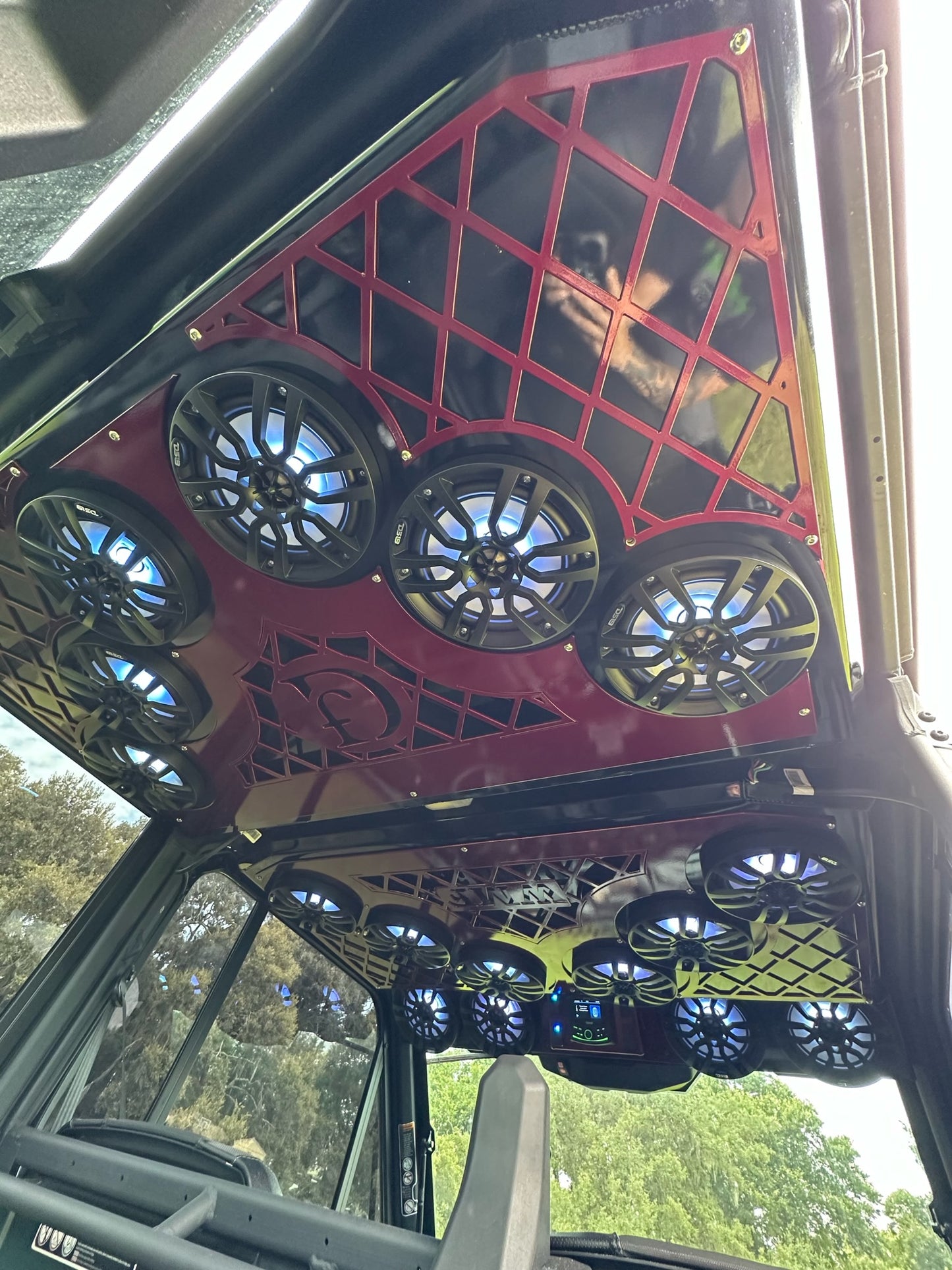 Defender Audio Roofs