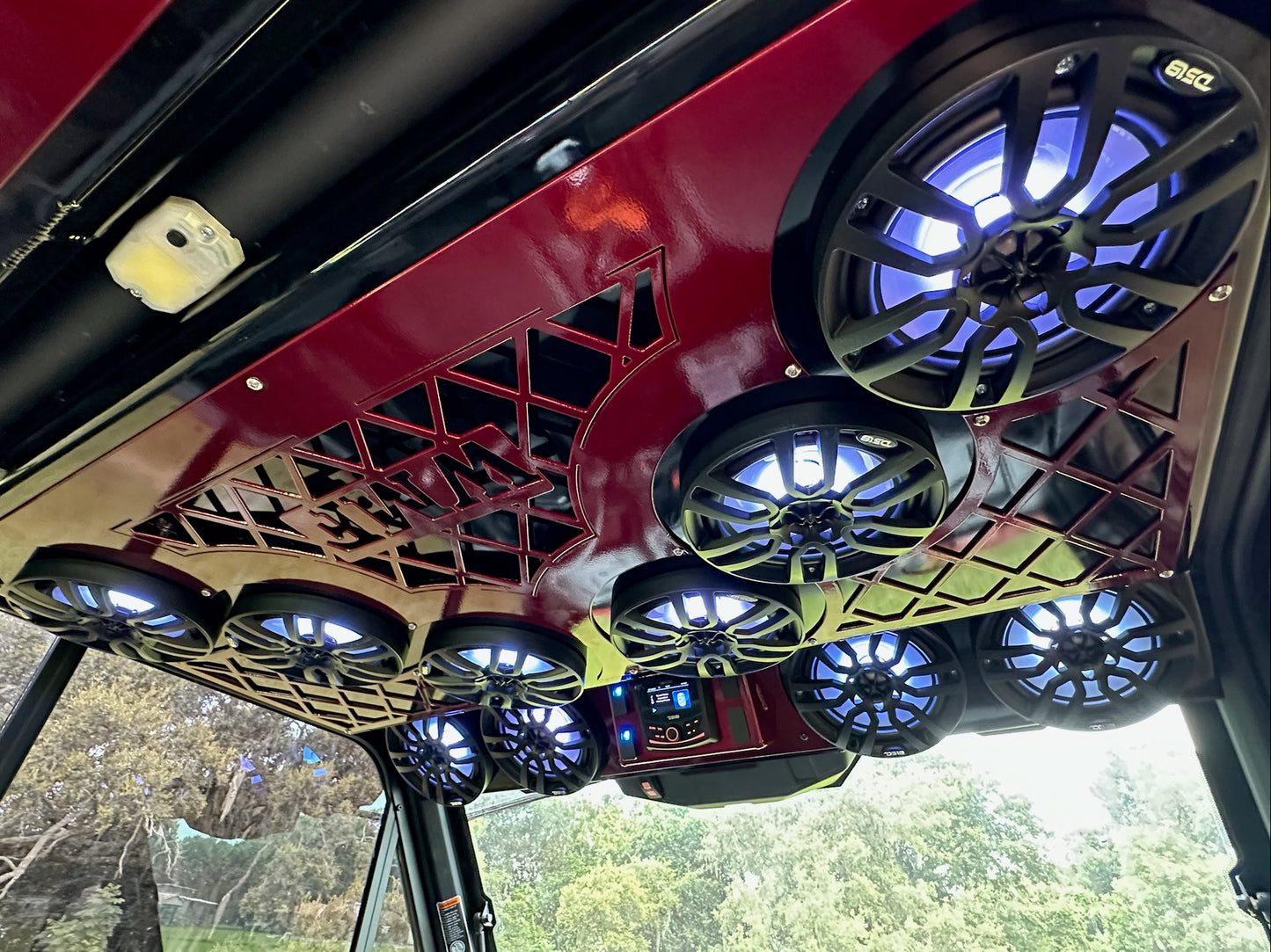 Defender Audio Roofs