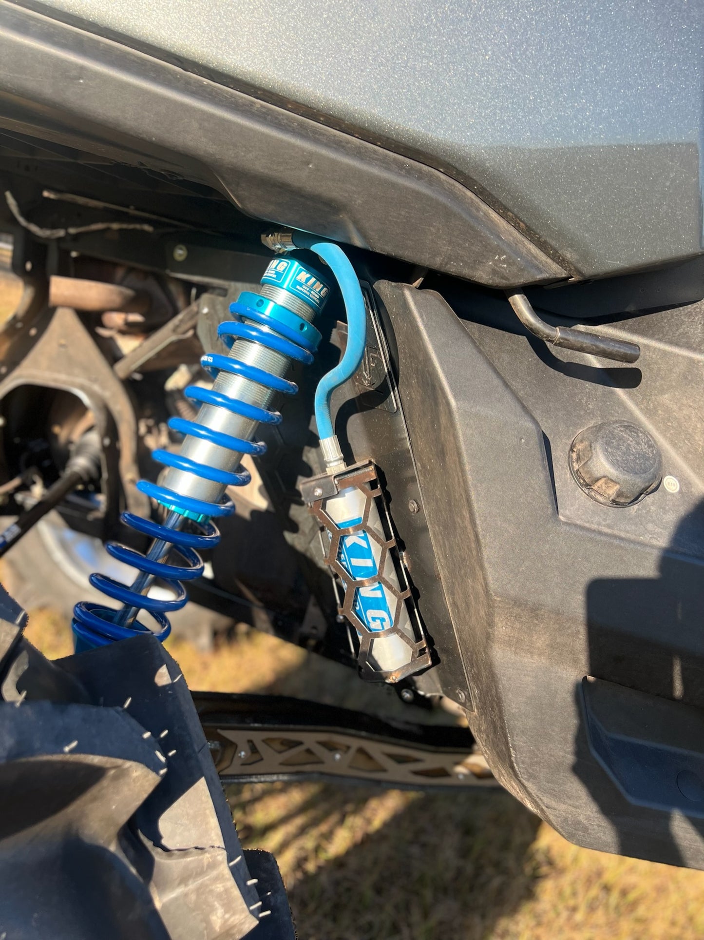 Defender Remote Reservoir Mounting Kit
